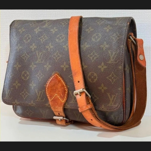 Louis Vuitton Monogram Messenger Bag in Brown and Tan - Picture 2 of 5
